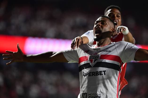 Cicero Pompeu de Toledo Sao Paulo, (SP) - 08 18 2026 - SPORTS Copa Sudamericana: SAO PAULO X BOLIVAR - Goal by Sabino of Sao Paulo, during the match between Sao Paulo x Bolivar, valid for the second leg of the round of 16 of the Copa Sudamericana, held at the Morumbi stadium, in Sao Paulo, on the night of Tuesday, 18 (Photo: Eduardo Carmim Photo Premium SPP) 30930 (Eduardo Carmim SPP)  Copyright: xEduardoxCarmimx xSPPx spp-en-EdCa-copa_sul_americana_sao_paulo_bolivar_bol_498154