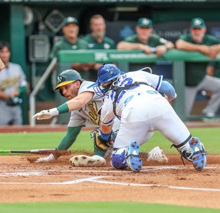 MLB, Baseball Herren, USA 2026: Athletics Vs Royals Aug 18th AUG 18, 2026: Athletics second baseman Jeff McNeil (22) was tagged out at home plate by Kansas City Royals catcher Carter Jensen (22) in the 1st inning against the Kansas City Royals at Kauffman Stadium Kansas City, MO. Roman Puno CSM (Credit Image: Â Roman Puno Cal Media) Kansas City Missouri United States EDITORIAL USE ONLY Copyright: xx ZUMA-20260818_zma_c04_155.jpg RomanxPunox csmphotothree512721