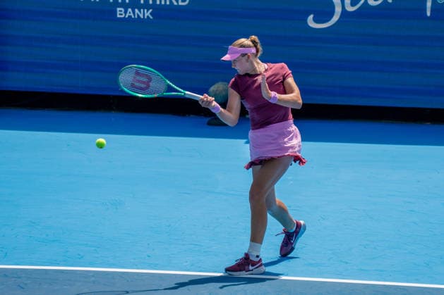 Cincinnati Open Third Round: Mirra Andreeva Vs Janice Tjen Mirra Andreeva is seen during her third-round match against Janice Tjen at the Cincinnati Open in Mason, Ohio, on August 18, 2026. Mason Ohio United States  Copyright: xJasonxWhitmanx originalFilename:whitman-cincinna260818_nppN5.jpg