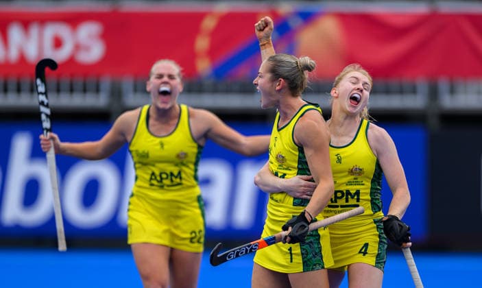 Hockey World Cup Day Five Claire Colwill of Australia Women (Hockeyroos) celebrates scoring from a penalty corner to put her side 3-2 ahead during the Pool A match between Australia and Chile in the 2026 FIH Hockey World Cup at Wagener Stadium, Amstelveen 19 08 2026 UK Newspapers OUT Copyright: xGraemexWilcocksonx FIL-23795-0007