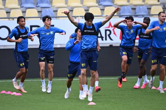 Sint-Truidense VV v Omonia Nicosia AC - UEFA Europa League Media Activities 19 08 2026 SINT-TRUIDEN, BELGIUM - AUGUST 19 : Taniguchi Shogo defender of Sint-Truidense VV pictured during a training session ahead of the UEFA Europa League 2026 27 play-off round first leg between Sint-Truidense VV and Omonia Nicosia AC on August 19, 2026 in Sint-Truiden, Belgium, 19 08 2026 Sint-Truiden Belgium  Copyright: xVincentxKalutx