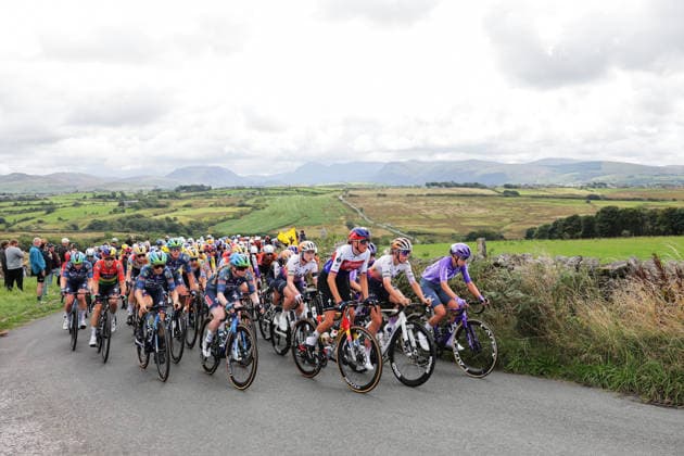 2026 Lloyds Tour of Britain Women Picture by Alex Whitehead SWpix.com - 19 08 2026 - Cycling - UCI Women s World Tour - 2026 Lloyds Tour of Britain Women - Stage 1: Cockermouth to Cockermouth (158.9km) - The bunch pass over the hills Liverpool England Copyright: x xSWpix.comx(t axPhotographyxHubxLtd)xAlexxWhitehead SWpix.comx SWP-3030-18110