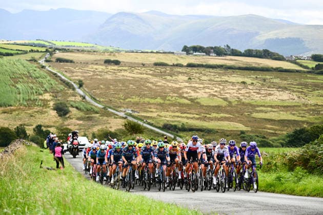 2026 Lloyds Tour of Britain Women Picture by Olly Hassell SWpix.com - 19 08 2026 - Cycling - UCI Women s World Tour - 2026 Lloyds Tour of Britain Women - Stage 1: Cockermouth to Cockermouth (158.9km) - The bunch pass over the hills Liverpool England Copyright: x xSWpix.comx(t axPhotographyxHubxLtd)xOllyxHassell SWpix.comx SWP-3030-18117