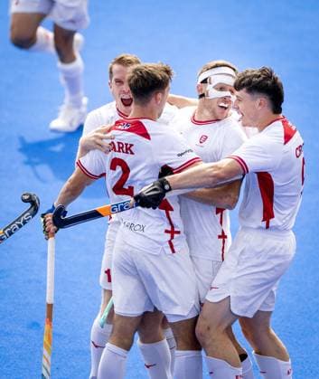 AMSTELVEEN - Sam Ward of England celebrates the 1-0 during the group stage match at the Hockey World Cup between England and Wales at the Wagener Stadium. KOEN VAN WEEL ANP xVIxANPxSportx xxANPxIVx 565813486 originalFilename: 565813486.jpg