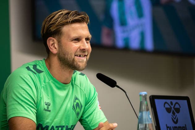 19.08.2026, GER, Fußball, Herren, 1. Bundesliga, Saison 2026 2027, Spielervorstellung, SV Werder Bremen Niclas Füllkrug ( Werder Bremen, 10) wird im Rahmen einer Pressekonferenz vorgestellt, Bremen Weserstadion Bremen Deutschland *** August 19, 2026, GER, Soccer, Men s, Bundesliga 1, 2026–2027 Season, Player Introduction, SV Werder Bremen s Niclas Füllkrug (No. 10) is introduced at a press conference at the Weserstadion in Bremen, Germany Copyright: xNordphotox xMaasx