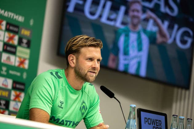 19.08.2026, GER, Fußball, Herren, 1. Bundesliga, Saison 2026 2027, Spielervorstellung, SV Werder Bremen Niclas Füllkrug ( Werder Bremen, 10) wird im Rahmen einer Pressekonferenz vorgestellt, Bremen Weserstadion Bremen Deutschland *** August 19, 2026, GER, Soccer, Men s, 1. Bundesliga, 2026–2027 Season, Player Introduction, SV Werder Bremen s Niclas Füllkrug (No. 10) is introduced at a press conference at the Weserstadion in Bremen, Germany Copyright: xNordphotox xMaasx