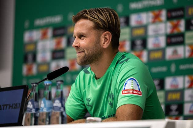 19.08.2026, GER, Fußball, Herren, 1. Bundesliga, Saison 2026 2027, Spielervorstellung, SV Werder Bremen Niclas Füllkrug ( Werder Bremen, 10) wird im Rahmen einer Pressekonferenz vorgestellt, Bremen Weserstadion Bremen Deutschland *** August 19, 2026, GER, Soccer, Men s, Bundesliga 1, 2026–2027 Season, Player Introduction, SV Werder Bremen s Niclas Füllkrug (No. 10) is introduced at a press conference at the Weserstadion in Bremen, Germany Copyright: xNordphotox xMaasx