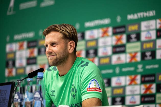 19.08.2026, GER, Fußball, Herren, 1. Bundesliga, Saison 2026 2027, Spielervorstellung, SV Werder Bremen Niclas Füllkrug ( Werder Bremen, 10) wird im Rahmen einer Pressekonferenz vorgestellt, Bremen Weserstadion Bremen Deutschland *** August 19, 2026, GER, Soccer, Men s, Bundesliga 1, 2026–2027 Season, Player Introduction, SV Werder Bremen s Niclas Füllkrug (No. 10) is introduced at a press conference, Weserstadion, Bremen, Germany Copyright: xNordphotox xMaasx