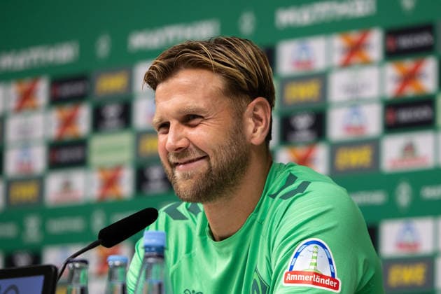 19.08.2026, GER, Fußball, Herren, 1. Bundesliga, Saison 2026 2027, Spielervorstellung, SV Werder Bremen Niclas Füllkrug ( Werder Bremen, 10) wird im Rahmen einer Pressekonferenz vorgestellt, Bremen Weserstadion Bremen Deutschland *** August 19, 2026, GER, Soccer, Men s, Bundesliga 1, 2026–2027 Season, Player Introduction, SV Werder Bremen s Niclas Füllkrug (No. 10) is introduced at a press conference at the Weserstadion in Bremen, Germany Copyright: xNordphotox xMaasx