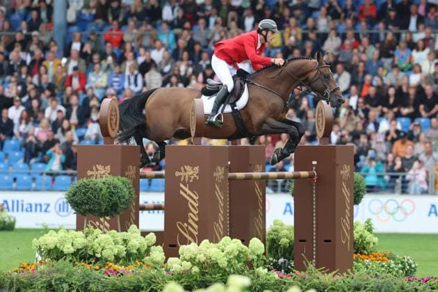 Richard Vogel (GER, Deutschland) mit Pferd United Touch S, aktueller Europameister und Sieger des Rolex Grand Prix von Aachen 2026 (CHIO Aachen) mit 1 Fehler im Zeitspringen , Springen, FEI Jumping World Championship, WM, Weltmeisterschaft , Turkish Airlines-Prize, Einzel und Teamwertung, Jumping , AACHEN - FEI World Championships 2026, Weltfest des Pferdesports, Reitsport Weltmeisterschaft 2026, Aachen 2026, Welcome Home 2026, Aachener Soers, 11. bis 23. August 2026, Reitsport, 19.08.2026, Aachen Aachener Soers Deutschland *** Richard Vogel (GER), Germany, riding United Touch S, current European Champion and winner of the 2026 Rolex Grand Prix at CHIO Aachen with 1 penalty in the speed jumping round, show jumping, FEI Jumping World Championship, Turkish Airlines Prize, individual and team standings, show jumping, AACHEN FEI World Championships 2026, World Festival of Equestrian Sports, 2026 Equestrian World Championships, Aachen 2026, Welcome Home 2026, Aachen Soers, August 11–23, 2026, Equestrian Sports, August 19, 2026, Aachen Soers, Germany