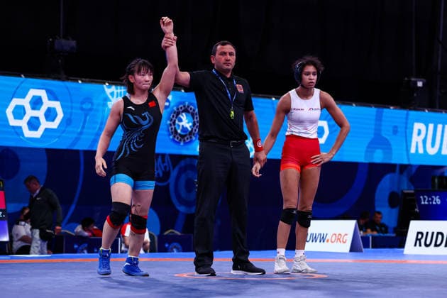 U20 World Championships 65kg WW - Zhengwei Ma (CHN) df. Chandni Grace Banks (GBR) *** U20 World Championships, 65 kg, Open Weight: Zhengwei Ma (CHN) def. Chandni Grace Banks (GBR) Copyright: xKadirxCaliskanx 776545139