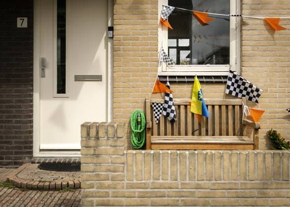 ZANDVOORT - Houses are decorated in the run-up to the Dutch Grand Prix. The Formula 1 circus is descending on the Dutch seaside town once again. REMKO DE WAAL ANP xVIxANPxSportx xxANPxIVx 565818857 originalFilename: 565818857.jpg