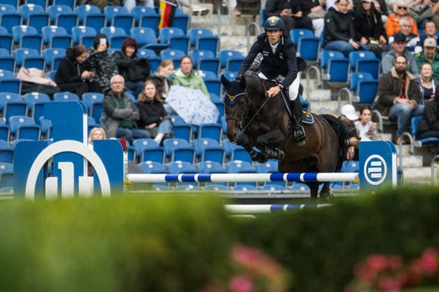260819 Henrik von Eckermann of Sweden with horse Minute Man compete in the team and individual jumping qualifier round one during day 9 of the 2026 FEI World Championships on August 19, 2026 in Aachen. Photo: Emma Wallskog BILDBYRAN kod EW EW0689 ridsport equestrian rid-vm 2026 2026 fei world championships bbeng ridsport-vm hoppning jumping sverige *** August 19, 2026: Henrik von Eckermann of Sweden, riding Minute Man, competes in the first round of the team and individual show jumping qualifiers on Day 9 of the 2026 FEI World Championships, 2026 in Aachen. Photo by Emma Wallskog, BILDBYRAN, code EW EW0689. equestrian sports, 2026 World Championships, 2026 FEI World Championships, BBENG, equestrian sports, World Championships, show jumping, Sweden  Copyright: EMMAxWALLSKOG BB260819EW126