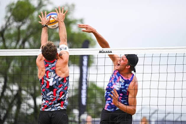 MONTREAL, QC - AUGUST 19: Jonas Sagstetter (GER) blocks Mees Sengers (NED) smash during a qualification match at Beach Pro Tour Montreal Elite 16 on August 19, 2026 at Parc Jean-Drapeau in Montreal, QC (Photo by David Kirouac Icon Sportswire) VOLLEYBALL: AUG 19 Beach Pro Tour Montreal Elite 16 EDITORIAL USE ONLY Icon26081900826