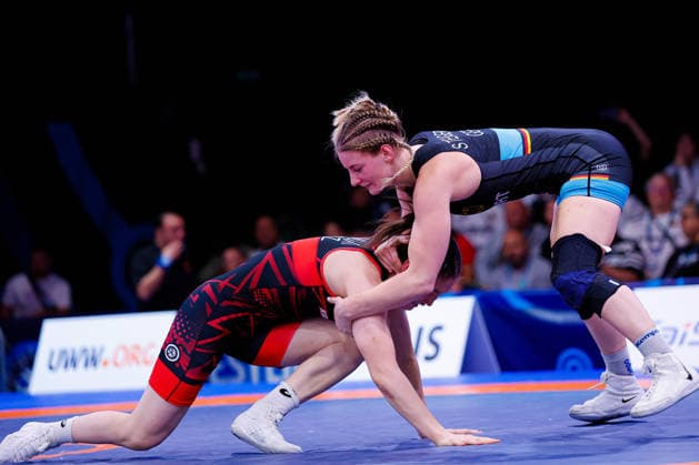 U20 World Championships 62kg WW - Leonie Steigert (GER) df. Zhaidar Mukat (KAZ) *** U20 World Championships, 62 kg, Women s Weight Class: Leonie Steigert (GER) def. Zhaidar Mukat (KAZ) Copyright: xKostadinxAndonovx
