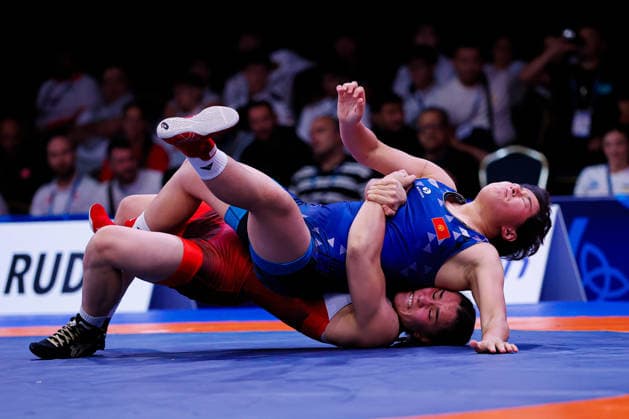 U20 World Championships 65kg WW - Margarita Salnazarian (RUS) df. Asel Zhaparova (KGZ) *** U20 World Championships, 65 kg Open Weight: Margarita Salnazarian (RUS) defeated Asel Zhaparova (KGZ) by decision Copyright: xKostadinxAndonovx