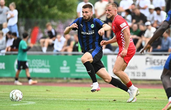 18.08.2026 - Fussball - 2. Bundesliga - Saison 2026 2027 - SpVgg Greuther Fürth Fuerth ( Kleeblatt ) - Training - - xwoxzix - Doni Edon Arifi (28, SpVgg Greuther Fürth ) Theo Gunnar Martens (11, FSV Zwickau ) *** August 18, 2026 Soccer 2. Bundesliga 2026–2027 Season SpVgg Greuther Fürth (Füroth) Kleeblatt Practice xwoxzix Doni Edon Arifi 28, SpVgg Greuther Fürth Theo Gunnar Martens 11, FSV Zwickau