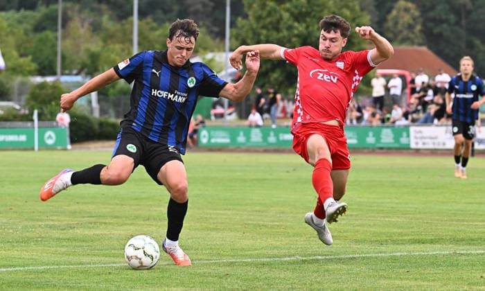 18.08.2026 - Fussball - 2. Bundesliga - Saison 2026 2027 - SpVgg Greuther Fürth Fuerth ( Kleeblatt ) - Training - - xwoxzix - Lukas Reich (2, SpVgg Greuther Fürth ) Randolf Riesen (21, FSV Zwickau ) *** August 18, 2026 Soccer 2. Bundesliga 2026–2027 Season SpVgg Greuther Fürth (Fuerth Kleeblatt) Practice xwoxzix Lukas Reich 2, SpVgg Greuther Fürth Randolf Riesen 21, FSV Zwickau