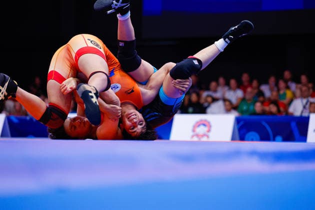 U20 World Championships 62kg WW - Savita Savita (IND) df. Yifan Zhu (CHN) *** U20 World Championships, 62 kg, Women s Weight Class: Savita Savita (IND) def. Yifan Zhu (CHN) Copyright: xKostadinxAndonovx