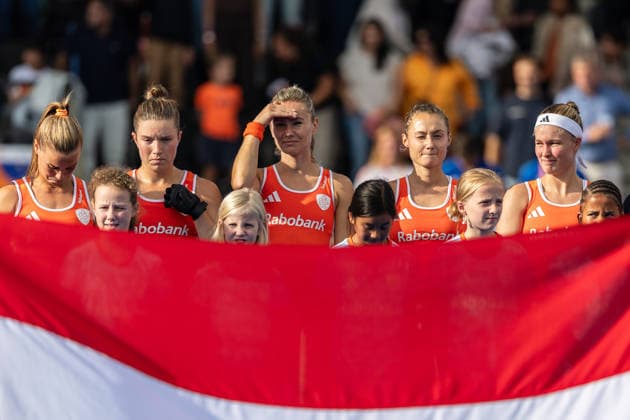 Netherlands Women v Japan Women - FIH Hockey World Cup AMSTELVEEN, NETHERLANDS - AUGUST 19: Team The Netherlands during the FIH Hockey World Cup match between Netherlands Women and Japan Women at Wagener Stadion on August 19, 2026 in Amstelveen, Netherlands. Amstelveen Wagener Stadion Netherlands Content not available for redistribution in The Netherlands directly or indirectly through any third parties. Copyright: xMarcelxvanxPlateringenx