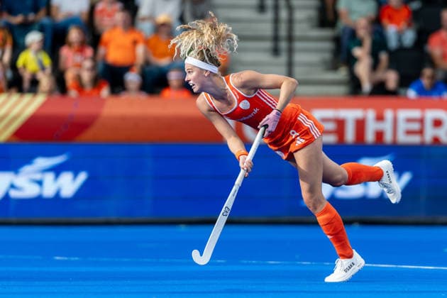 Netherlands Women v Japan Women - FIH Hockey World Cup AMSTELVEEN, NETHERLANDS - AUGUST 19: Yibbi Jansen of Netherlands during the FIH Hockey World Cup match between Netherlands Women and Japan Women at Wagener Stadion on August 19, 2026 in Amstelveen, Netherlands. Amstelveen Wagener Stadion Netherlands Content not available for redistribution in The Netherlands directly or indirectly through any third parties. Copyright: xMarcelxvanxPlateringenx