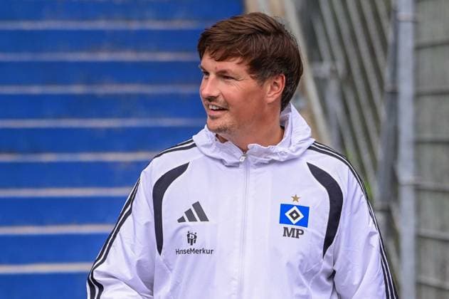 Trainer Merlin Polzin ( HSV ) Deutschland , Hamburg , Volksparkstadion Trainingsgelände , Fussball , 1. Bundesliga , Training des Hamburger SV *** Coach Merlin Polzin, HSV Germany, Hamburg, Volksparkstadion Training Facility, Soccer, Bundesliga 1, Hamburger SV Training