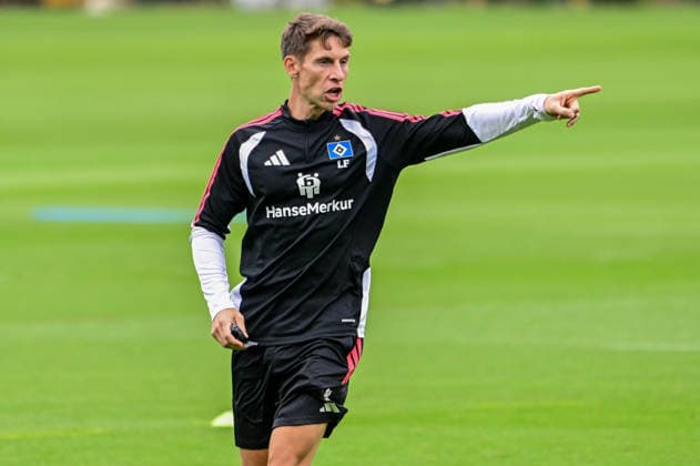 Loic Fave Co - Trainer ( HSV ) Deutschland , Hamburg , Volksparkstadion Trainingsgelände , Fussball , 1. Bundesliga , Training des Hamburger SV *** Loic Fave, Assistant Coach, HSV Germany, Hamburg, Volksparkstadion Training Facility, Soccer, Bundesliga 1, Hamburger SV Training