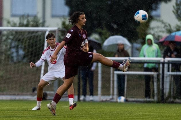 U19 DFB-Nachwuchsliga: SC Fortuna Köln vs. 1. FC Köln; 19.08.2026 KÖLN, GERMANY - AUGUST 19: Luca Mijatovic (1. FC Köln, 11) schießt das 0:2, Tor, Torschuss, während dem 3. Spieltag der Vorrunde Gruppe F - U19 DFB-Nachwuchsliga zwischen SC Fortuna Köln vs. 1. FC Köln am Rasenplatz Kapellenstr am 19. August 2026 in Köln, Deutschland. *** U19 DFB Youth League: SC Fortuna Köln vs. 1. FC Köln, August 19, 2026, Cologne, Germany. Luca Mijatovic of 1. FC Köln, No. 11, scores the 0-2 goal, goal, shot on goal, during Matchday 3 of the preliminary round, Group F of the U19 DFB Youth League between SC Fortuna Köln and 1 FC Köln at the Kapellenstr grass field on August 19, 2026, in Cologne, Germany Copyright: xBEAUTIFULxSPORTS Wunderlx
