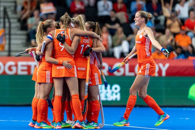 Netherlands Women v Japan Women - FIH Hockey World Cup AMSTELVEEN, NETHERLANDS - AUGUST 19: Netherlands celebrate after scoring 4-0 celebrate after scoring 4-0 during the FIH Hockey World Cup match between Netherlands Women and Japan Women at Wagener Stadion on August 19, 2026 in Amstelveen, Netherlands. Amstelveen Wagener Stadion Netherlands Content not available for redistribution in The Netherlands directly or indirectly through any third parties. Copyright: xMarcelxvanxPlateringenx