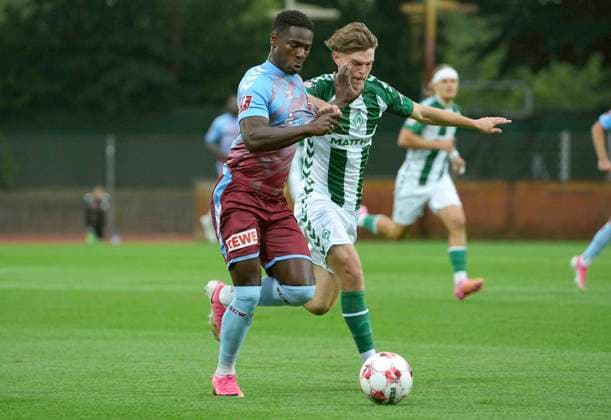Foto : Ibrahim ALI (Weiche) gegen Jannes OSSADNIK Bremen Fussball Regionalliga Nord , 4. Spieltag am Mi. 19.08.2026 Werder Bremen II - SG Weiche Flensburg *** Photo: Ibrahim ALI Weiche vs. Jannes OSSADNIK, Bremen Regional League North, Matchday 4 on Wed, Aug 19, 2026, Werder Bremen II vs. SG Weiche Flensburg