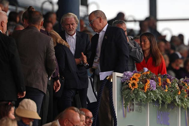 Fürst Albert II. von Monaco zu Besuch auf der Ehrentribüne mit Hermann Bühlbecker, Alleingesellschafter der Aachener Printen- und Schokoladenfabrik Henry Lambertz GmbH & Co. KG , Springen, FEI Jumping World Championship, WM, Weltmeisterschaft , Turkish Airlines-Prize, Einzel und Teamwertung, Jumping , AACHEN - FEI World Championships 2026, Weltfest des Pferdesports, Reitsport Weltmeisterschaft 2026, Aachen 2026, Welcome Home 2026, Aachener Soers, 11. bis 23. August 2026, Reitsport, 19.08.2026, Aachen Aachener Soers Deutschland *** Prince Albert II of Monaco visits the VIP box with Hermann Bühlbecker, sole shareholder of Aachener Printen und Schokoladenfabrik Henry Lambertz GmbH Co KG, Show Jumping, FEI Jumping World Championship, Turkish Airlines Prize, Individual and Team Competitions, Show Jumping, AACHEN FEI World Championships 2026, World Festival of Equestrian Sports, 2026 Equestrian World Championships, Aachen 2026, Welcome Home 2026, Aachen Soers, August 11–23, 2026, Equestrian Sports, August 19, 2026, Aachen Soers, Germany