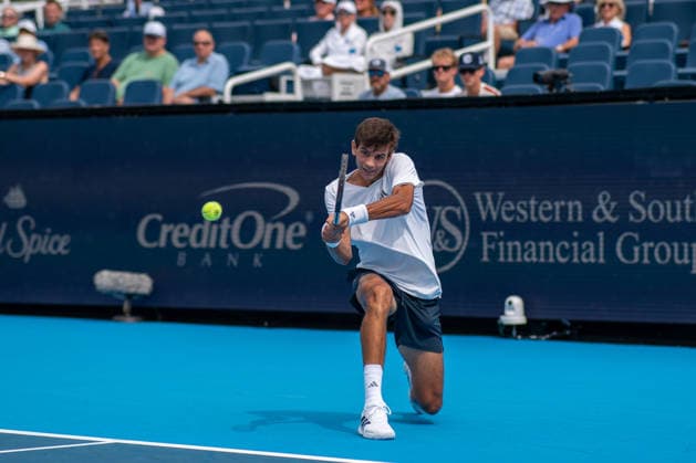 Cincinnati Open Fourth Round: Favio Cobolli Vs Rafael Jodar Rafael Jodar is seen during his fourth-round match against Favio Coboli at the Cincinnati Open in Mason, Ohio, on August 19, 2026. Mason Ohio United States  Copyright: xJasonxWhitmanx originalFilename:whitman-cincinna260819_npQu7.jpg