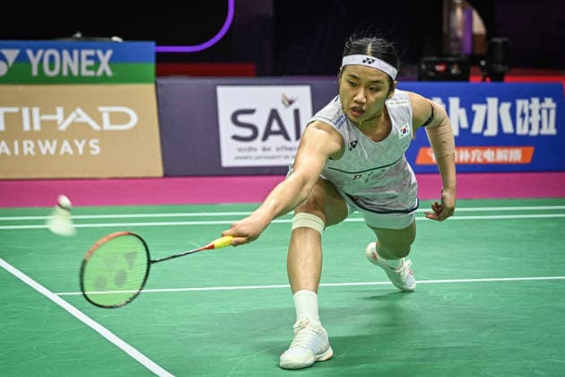 NEW DELHI, INDIA - AUGUST 19: South Korea™s An Se-young returns a shot against Indonesia™s Thalita Ramadhani Wiryawan during their women™s singles Round of 32 match on day three of the BWF World Championships 2026 at the Indira Gandhi Indoor Stadium on August 19, 2026 in New Delhi, India. (Photo by Sanchit Khanna Hindustan Times) BWF World Championships 2026