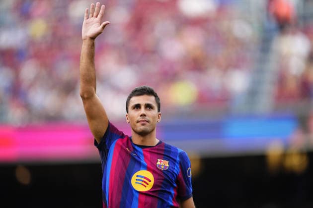 FC Barcelona, Barca v Al Ahly - Joan Gamper Trophy BARCELONA, SPAIN - AUGUST 19: Rodri Hernandez defensive midfield of Barcelona and Spain greets the fans during the Joan Gamper Trophy pre-season friendly match between FC Barcelona and Al Ahly SC at Spotify Camp Nou on August 19, 2026 in Barcelona, Spain. Jose Hernandez Anadolu Barcelona Spain. Editorial use only. Please get in touch for any other usage.  Copyright: x2026xAnadoluxJosexHernandezx