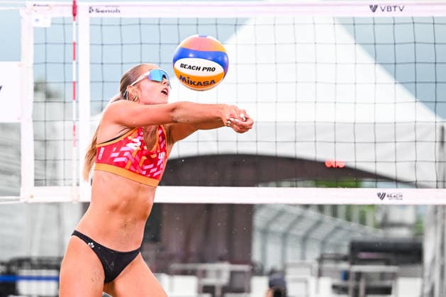 MONTREAL, QC - AUGUST 19: Emma Cudmore (CAN) bumps the ball during a qualification match at Beach Pro Tour Montreal Elite 16 on August 19, 2026 at Parc Jean-Drapeau in Montreal, QC (Photo by David Kirouac Icon Sportswire) VOLLEYBALL: AUG 19 Beach Pro Tour Montreal Elite 16 EDITORIAL USE ONLY Icon26081904826