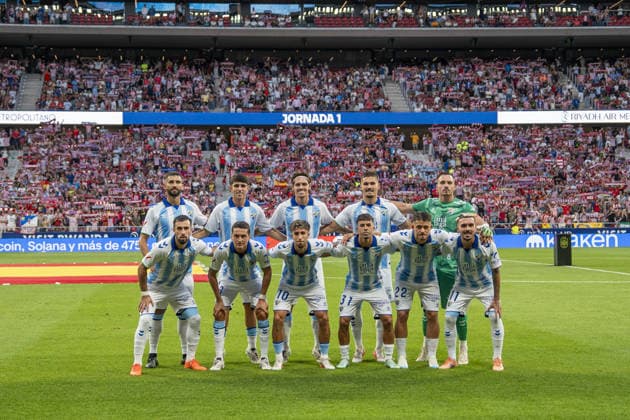 MADRID, SPAIN - AUGUST 19: Malaga CF starting eleven before La Liga match between Atlético de Madrid and Malaga at the Estadio Riyadh Air Metropolitano on the 19th of august, 2026 in Madrid, Spain  Copyright: xAndresxLopezxSheridanxx xSPPx Sportspressphoto_SPR210830