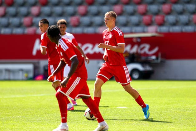 Erblin Osmani (FC Bayern Muenchen U19, 08), GER, FC Bayern Muenchen U19 vs. VfB Stuttgart U19, Fussball, U19 DFB-Nachwuchsliga, Gruppe D, 3. Spieltag, Saison 2026 2027, 19.08.2026, DFL DFB REGULATIONS PROHIBIT ANY USE OF PHOTOGRAPHS as IMAGE SEQUENCES and or QUASI-VIDEO, GER, FC Bayern Muenchen U19 vs. VfB Stuttgart U19, Fussball, U19 DFB-Nachwuchsliga, Gruppe D, 3. Spieltag, Saison 2026 2027, 19.08.2026 Muenchen *** Erblin Osmani, FC Bayern Munich U19, 08, GER, FC Bayern Munich U19 vs. VfB Stuttgart U19, Soccer, U19 DFB Youth League, Group D, Matchday 3, 2026–2027 Season, August 19, 2026, DFL and DFB regulations prohibit any use of photographs as image sequences and or quasi-video, GER, FC Bayern Munich U19 vs. VfB Stuttgart U19, Soccer, U19 DFB Youth League, Group D, Matchday 3, 2026–2027 Season, August 19, 2026, Munich Copyright: xEibner-Pressefoto JennixMaulx EP_JML