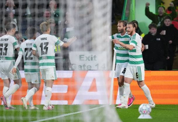 Benjamin Nygren of Celtic celebrates with team mates after scoring to give Celtic a 1-0 lead. Celtic v LASK, UEFA Champions League, Play Off Round, First Leg, Football, Celtic Park, Glasgow, Scotland, UK - 19 Aug 2026Glasgow Celtic Park United Kingdom  Copyright: xStuartxWallace Shutterstockx 17104271ak