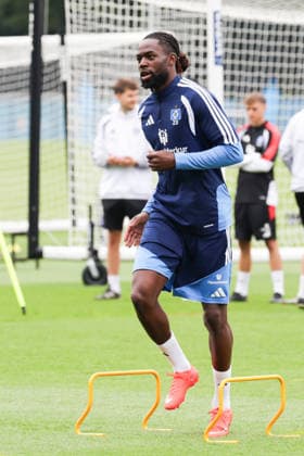 2026.08.19 xfsx Fussball 1. Bundesliga Hamburger Sportverein - Training am Volksparkstadion v.l. Jordan Torunarigha (Hamburger SV ,23) (DFL regulations prohibit any use of photographs as image sequences and or quasi-video. Hamburg Volksparkstadion Hamburg Deutschland Copyright: xFernandoxSoaresx