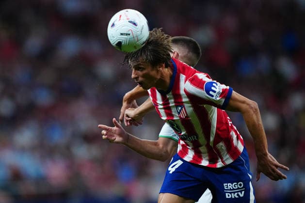 Atletico Madrid v Malaga CF - LaLiga EA Sports MD1 Robin Le Normand of Atletico Madrid heads the ball during the LaLiga EA Sports match between Atletico Madrid and Malaga CF at Metropolitano Stadium on August 19, 2026 in Madrid, Spain. Madrid Metropolitano Stadium Madrid Spain Copyright: xGokhanxTanerx xPSxImagesxGokhanxTanerx