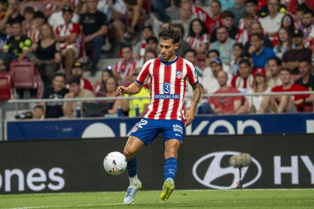 MADRID, SPAIN - AUGUST 19: Carlos Marin (N12) in action with the ball during La Liga match between Atlético de Madrid and Malaga at the Estadio Riyadh Air Metropolitano on the 19th of august, 2026 in Madrid, Spain  Copyright: xAndresxLopezxSheridanxx xSPPx Sportspressphoto_SPR210932