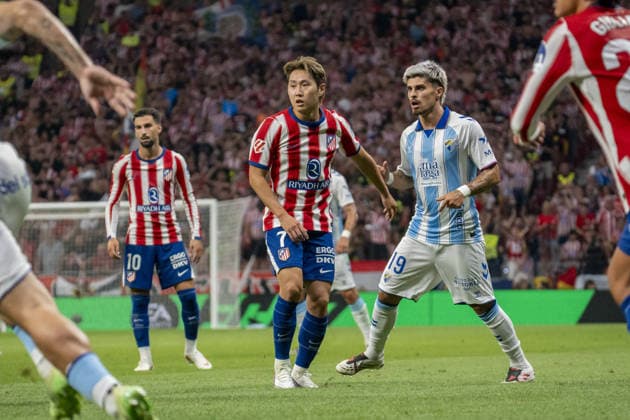 MADRID, SPAIN - AUGUST 19: Atletico de Madrid’s new signing, Kang-In Lee (N7) & Malaga’s new signing Juan Cruz (N19) during La Liga match between Atlético de Madrid and Malaga at the Estadio Riyadh Air Metropolitano on the 19th of august, 2026 in Madrid, Spain  Copyright: xAndresxLopezxSheridanxx xSPPx Sportspressphoto_SPR210948