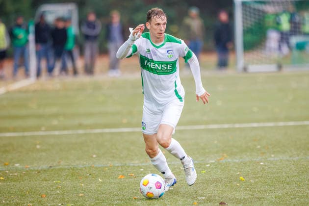 2026.08.19, xkwix, Fußball, Krombacher Westfalenpokal, SG Massen - FC Gütersloh, Sportanlage SG Massen, 2.Runde, Saison 2026 2027: Hannes John (FC Gütersloh 25) DFB regulations prohibit any use of photographs as image sequences and or quasi-video. Photo: xKamilxWilkowskixPressefotoKochx Nordrhein-Westfalen Deutschland *** August 19, 2026, xkwix, Soccer, Krombacher Westphalia Cup, SG Massen vs. FC Gütersloh, SG Massen Sports Complex, 2nd Round, 2026–2027 Season, Hannes John, FC Gütersloh 25. DFB regulations prohibit any use of photographs as image sequences and or quasi-video. Photo: xKamilxWilkowskixPressefotoKochx, North Rhine-Westphalia, Germany