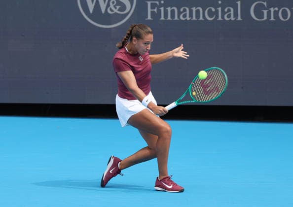 August 19, 2026, Mason, Ohio, USA: DIANE PARRY of France during the match against I. Swiatek of Poland in the fourth round of tennis tournament WTA, Tennis Damen 1000 Cincinnati Open in Mason, USA. Parry lost 3:6, 3:6. Mason USA - ZUMAc278 20260819_zsp_c278_006 Copyright: xMarcinxCholewinskix