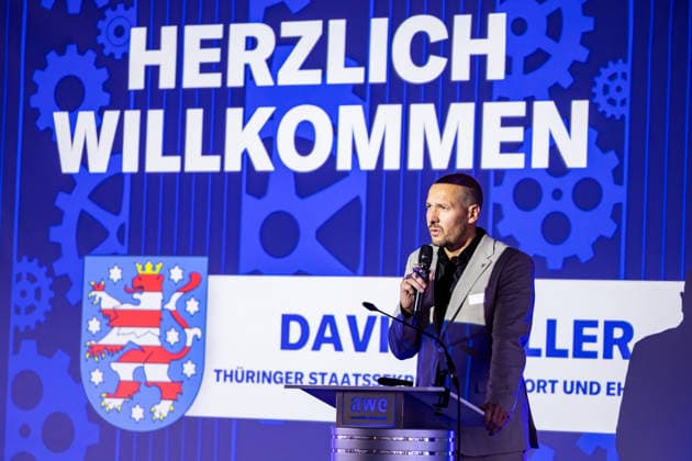 19.08.2026, GER, Handball, Maenner, Saison 26 27, ThSV Eisenach, Sponsorenabend David Moeller (Staatssekretär und Ehrenamt) 250 Gäste aus Politik Ehrenamt sowie die Vertreter der Sponsoren waren in dem Museum der Automobile Welt Eisenach AWE zum Saisonstart Sponsorenabend des ThSV Eisenach geladen. 99817 Eisenach Automobile Welt Eisenach AWE Thueringen Deutschland *** August 19, 2026, GER, Handball, Men, 2026–2027 Season, ThSV Eisenach, Sponsor Night with David Moeller, State Secretary for Sports and Volunteer Work. 250 guests from the worlds of politics and volunteer work, as well as representatives of the sponsors, were invited to the Automobile Welt Eisenach (AWE) museum for ThSV Eisenach’s sponsor night to kick off the season. 99817 Eisenach, Automobile Welt Eisenach (AWE), Thuringia, Germany
