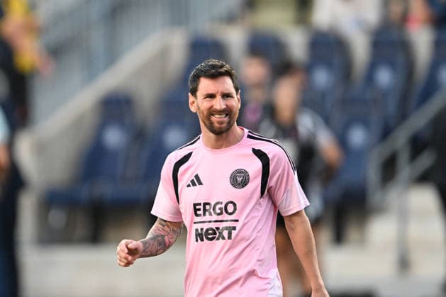 CHESTER, PA - AUGUST 19: Inter Miami CF offense Leo Messi 10 reacts during warmups before the game between the Philadelphia Union and Inter Miami CF on August 19th, 2026 at Subaru Park in Chester, PA. (Photo by Terence Lewis Icon Sportswire) SOCCER: AUG 19 MLS, Fussball Herren, USA Philadelphia Union vs Inter Miami CF EDITORIAL USE ONLY Icon260819001