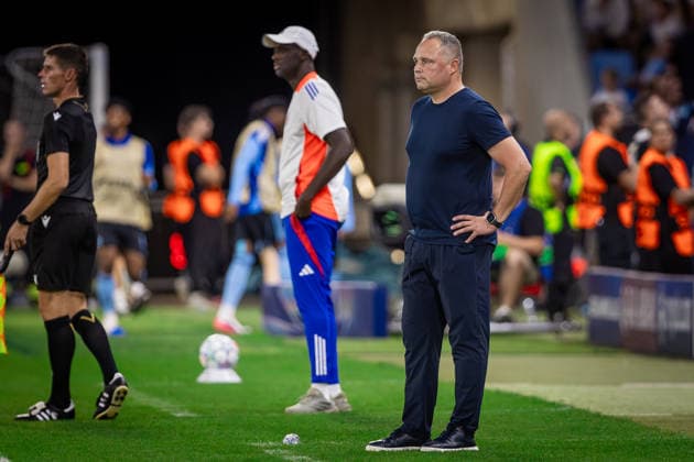 SLOVAN BRATISLAVA - CELJE Head oach of Celje Vitor Campelos and Head coach of Slovan Yaya Toure during the first leg of play off round of UEFA Champions league football match between SK SLovan Bratislava and Celje at the Tehelne Pole Narodny futbalovy stadion. Bratislava, Slovakia, August 19, 2026. Copyright: xx 080A9558