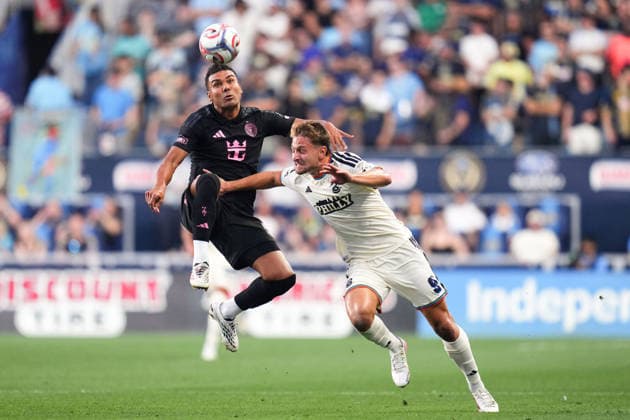 August 19, 2026: Philadelphia Union Forward Bruno Damiani (9) and Inter Miami Midfielder Casemiro (5) battle for the ball during the first half of an MLS, Fussball Herren, USA match at Subaru Park in Chester, Pennsylvania. CSM Chester United States of America - ZUMAc04_ 20260819_zma_c04_070 Copyright: xKylexRoddenx