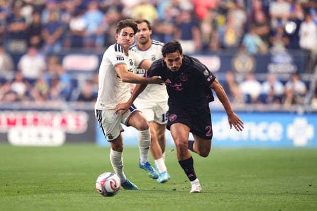 MLS, Fussball Herren, USA 2026: Union Vs Miami AUG 19 August 19, 2026: Philadelphia Union Forward Milan Iloski (10) and Inter Miami Defender Gonzalo Lujan (2) battle for the ball during the first half of an MLS match at Subaru Park in Chester, Pennsylvania. Kyle Rodden CSM (Credit Image: Â Kyle Rodden Cal Media) Chester Pennsylvania United States of America EDITORIAL USE ONLY Copyright: xx ZUMA-20260819_zma_c04_074.jpg KylexRoddenx csmphotothree512866