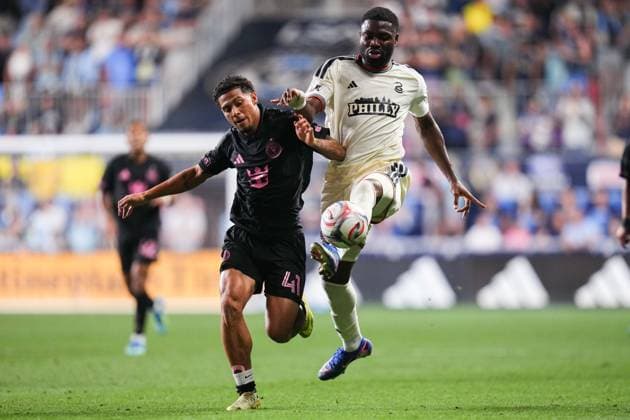 August 19, 2026: Philadelphia Union Forward Ezekiel Alladoh (23) and Inter Miami Midfielder David Ruiz (41) battle for the ball during the second half of an MLS, Fussball Herren, USA match at Subaru Park in Chester, Pennsylvania. CSM Chester United States of America - ZUMAc04_ 20260819_zma_c04_082 Copyright: xKylexRoddenx